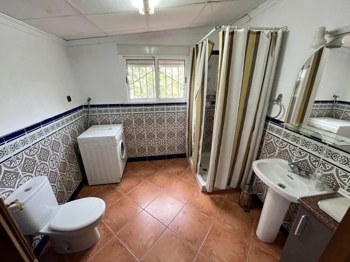 Image No.11-3 Bed Country House for sale