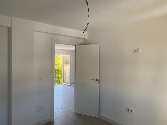 Image No.26-3 Bed Apartment for sale