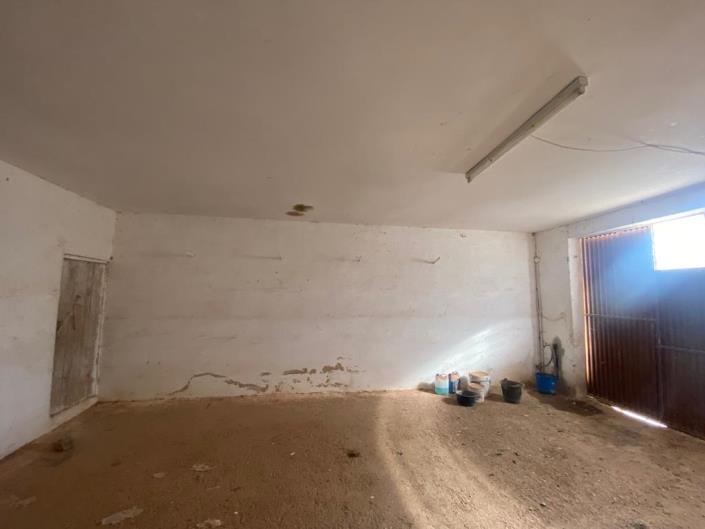 Image No.37-3 Bed Country House for sale