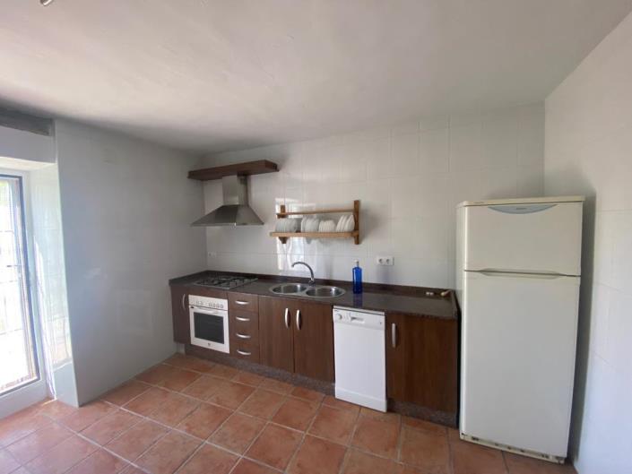 Image No.6-3 Bed Country House for sale