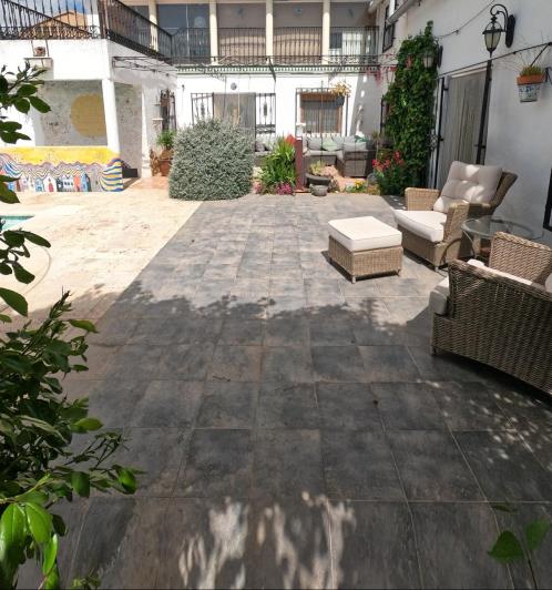 Image No.11-7 Bed Country Property for sale