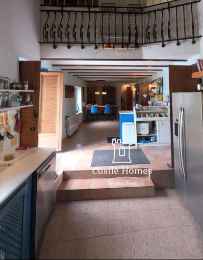 Image No.31-7 Bed Country Property for sale