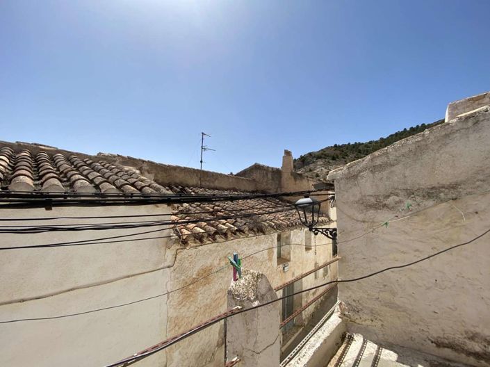 Image No.26-3 Bed Townhouse for sale