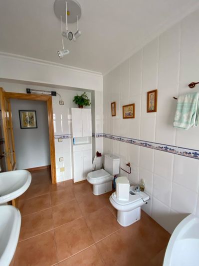 Image No.31-3 Bed Townhouse for sale