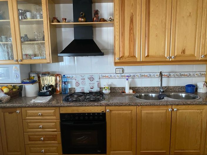 Image No.8-3 Bed Townhouse for sale