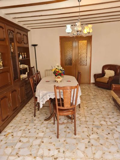 Image No.3-4 Bed Townhouse for sale