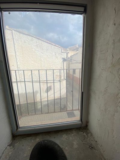 Image No.21-3 Bed Property for sale