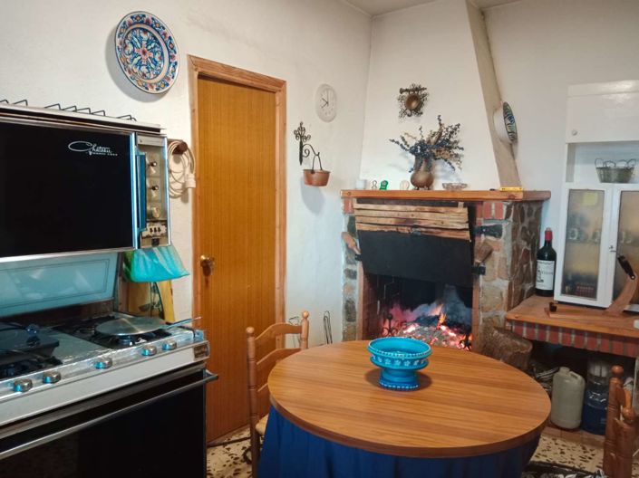 Image No.12-3 Bed Property for sale