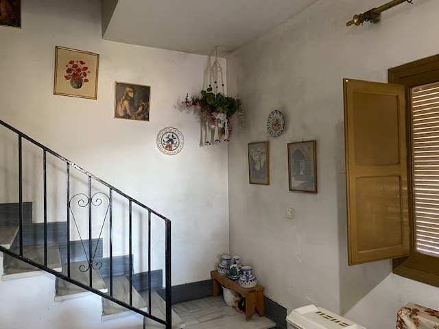 Image No.8-3 Bed Property for sale