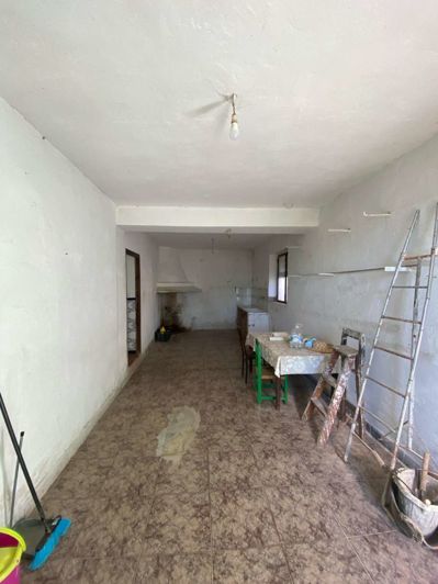 Image No.28-4 Bed Property for sale