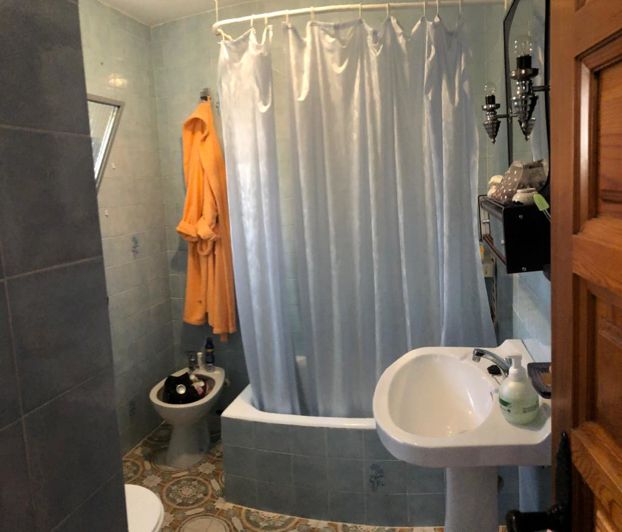 Image No.27-5 Bed Townhouse for sale