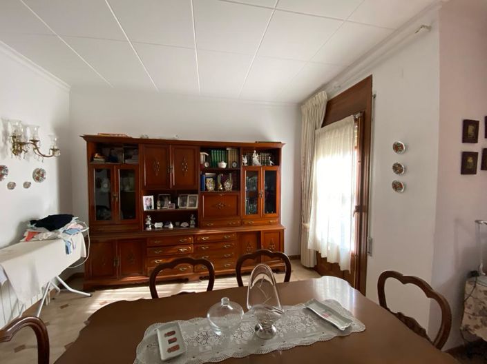 Image No.21-5 Bed Property for sale