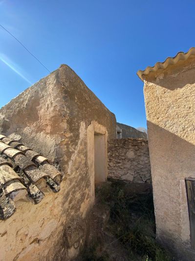 Image No.39-2 Bed Property for sale