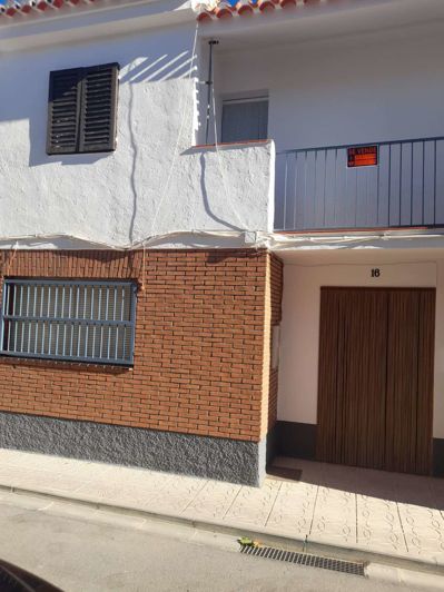Image No.1-5 Bed Property for sale
