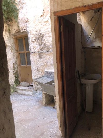 Image No.12-3 Bed Property for sale