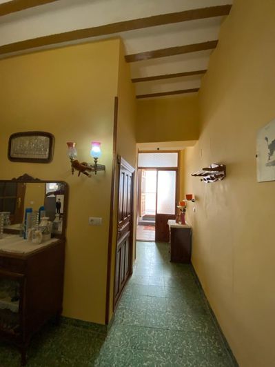 Image No.19-4 Bed Property for sale