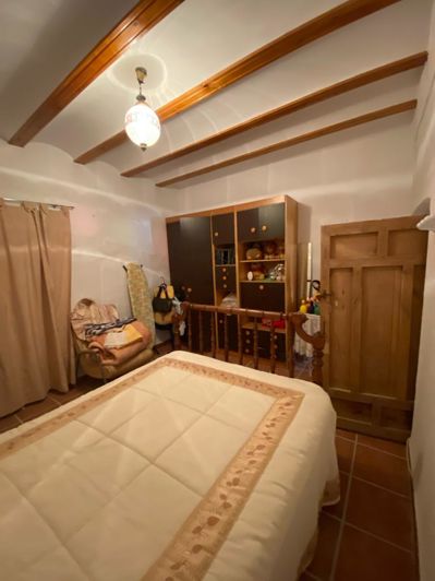 Image No.31-4 Bed Property for sale