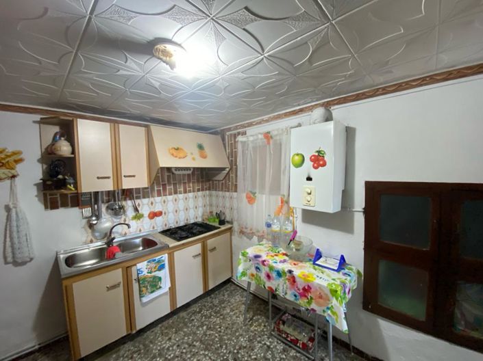 Image No.10-4 Bed Townhouse for sale