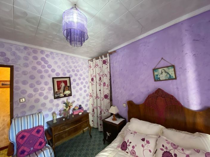 Image No.22-4 Bed Townhouse for sale