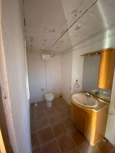 Image No.29-1 Bed Property for sale