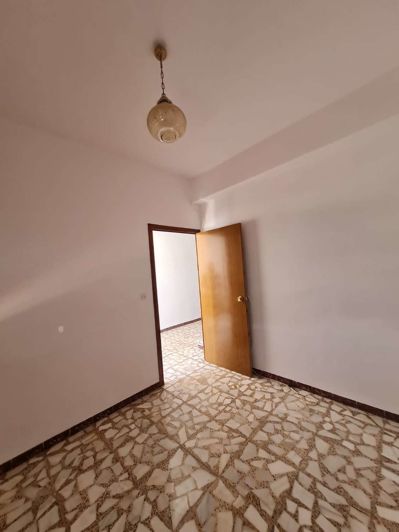 Image No.21-4 Bed Property for sale