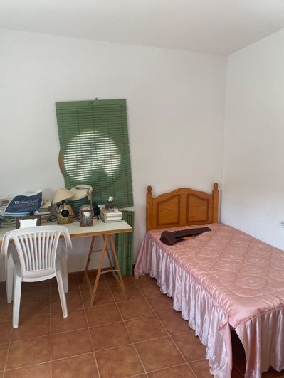 Image No.26-7 Bed Property for sale