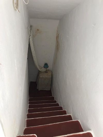 Image No.19-3 Bed Property for sale