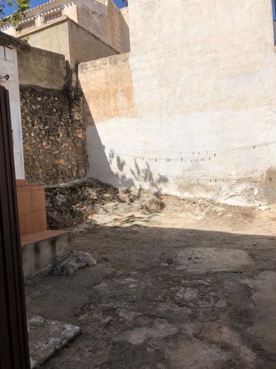 Image No.26-3 Bed Property for sale