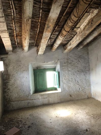 Image No.15-4 Bed House for sale