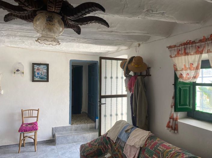 Image No.10-3 Bed Townhouse for sale