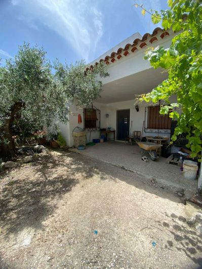Image No.1-3 Bed Property for sale