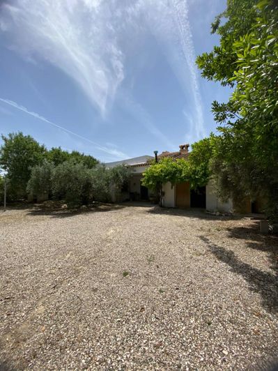 Image No.19-3 Bed Property for sale