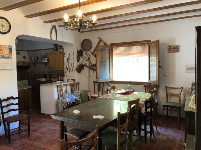 Image No.10-3 Bed Property for sale