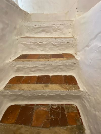 Image No.21-5 Bed Property for sale