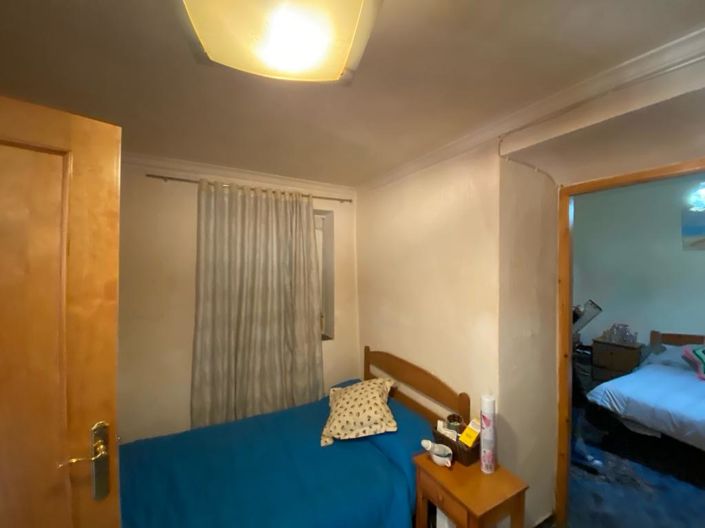 Image No.35-5 Bed Property for sale