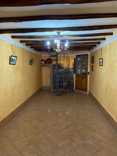 Image No.6-5 Bed Property for sale