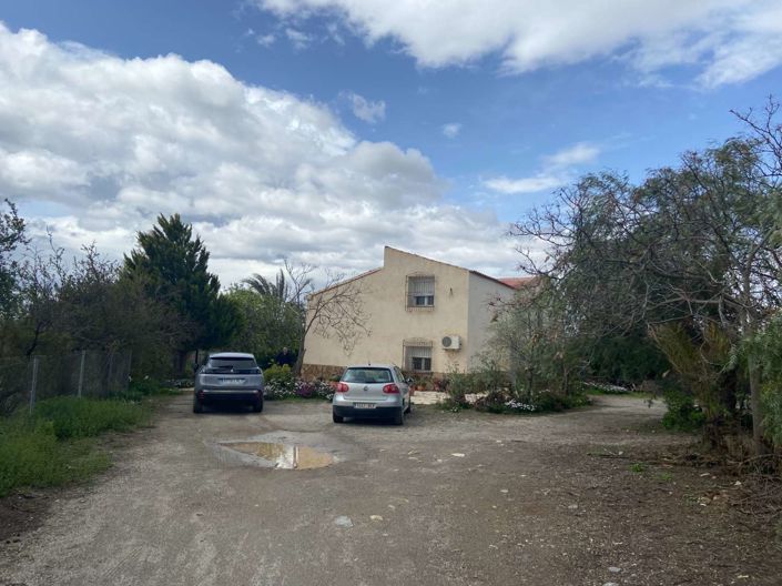 Image No.3-5 Bed Property for sale