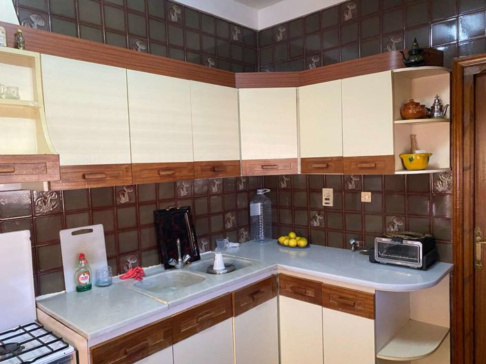 Image No.5-6 Bed Property for sale