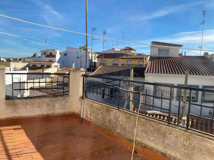 Image No.18-6 Bed Property for sale