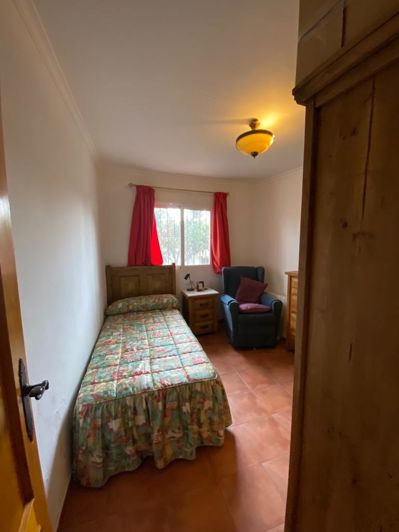 Image No.17-4 Bed Property for sale