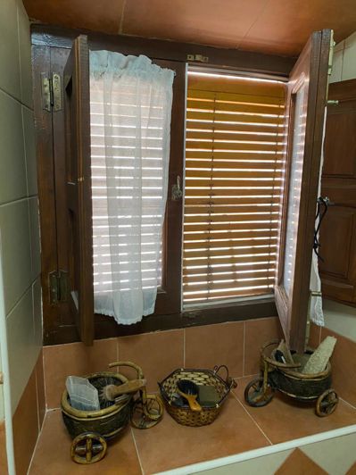 Image No.50-4 Bed Property for sale