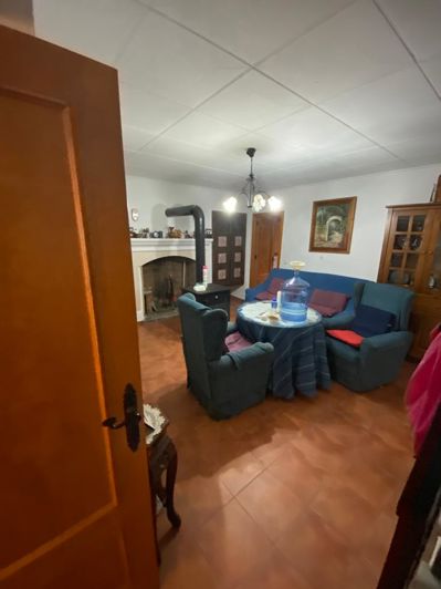 Image No.7-4 Bed Property for sale