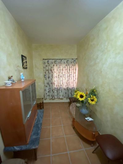 Image No.12-3 Bed Townhouse for sale