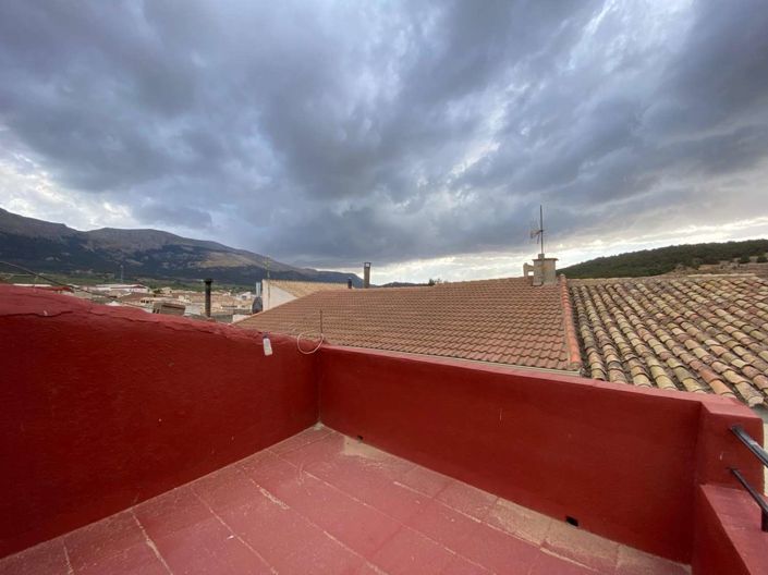 Image No.24-3 Bed Townhouse for sale