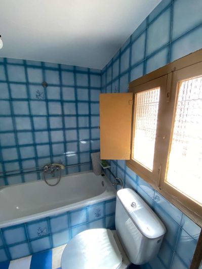 Image No.25-3 Bed Property for sale