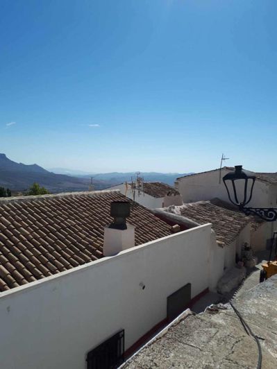 Image No.11-4 Bed Townhouse for sale