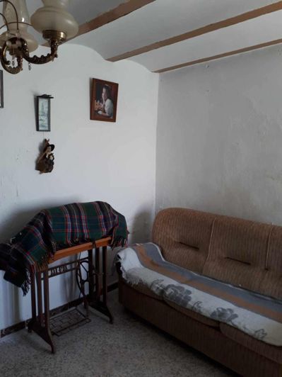 Image No.12-4 Bed Townhouse for sale