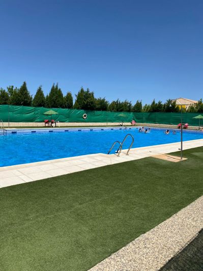 Image No.27-5 Bed Property for sale