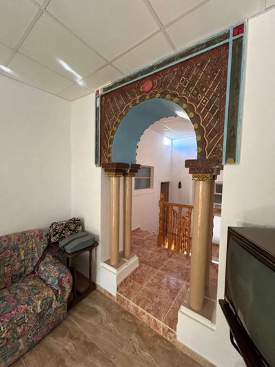 Image No.20-5 Bed Townhouse for sale