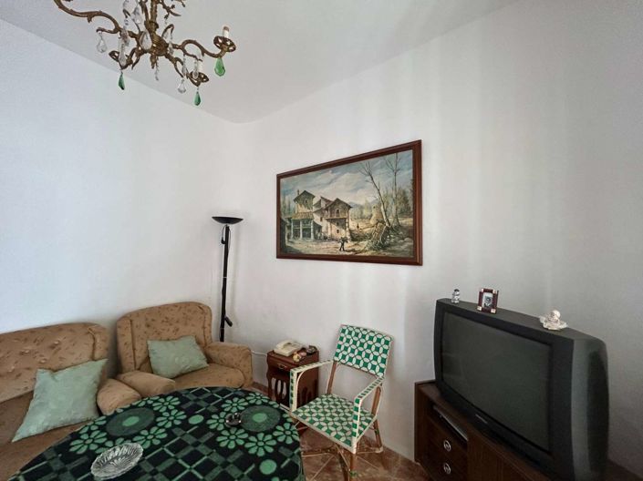 Image No.26-5 Bed Townhouse for sale